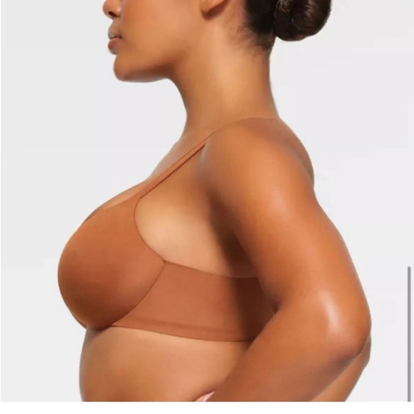 NWT Skims Women’s Ultimate Collection Push-Up Plunge Bra in Bronze - Picture 3 of 4